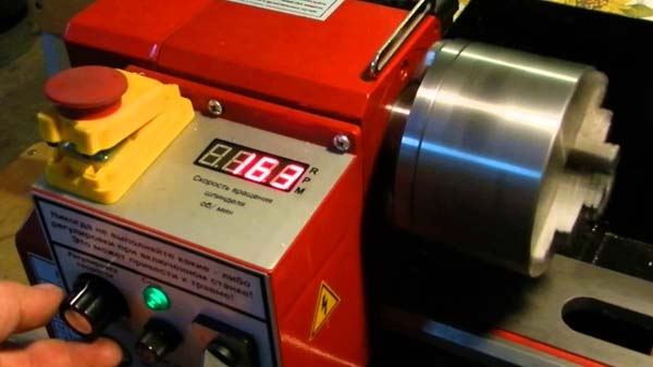 СТМН-550 Фото передньої бабки токарного верстата